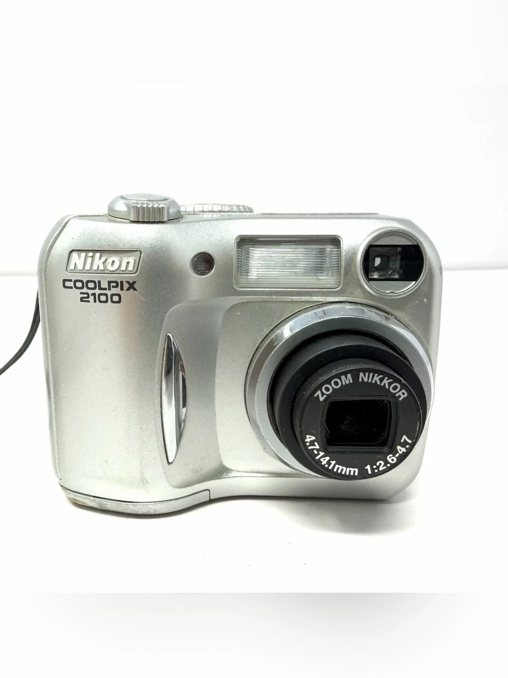Nikon COOLPIX 2100 2MP Digital Camera 3x Digital Zoom + 128 Compact Flash Card